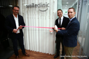 SmileClinic-Ribbon Cutting